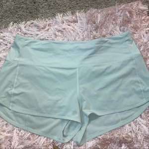 lululemon high rise speed up shorts 2.5’’